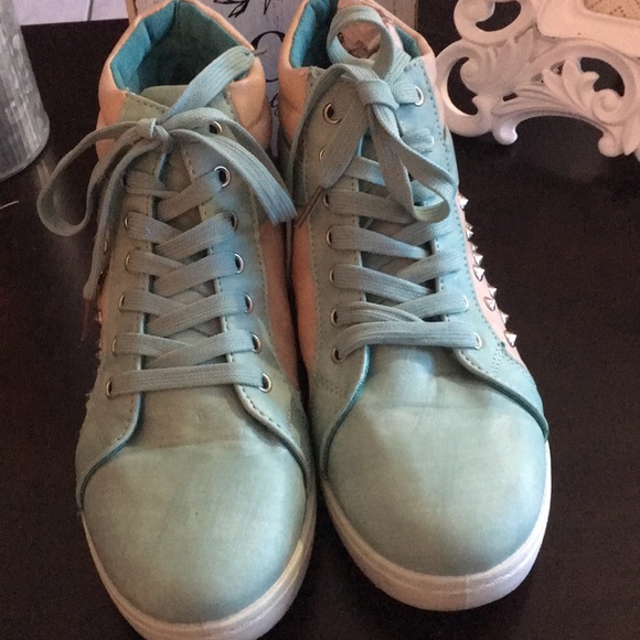 Mint green&light grey shoes with stones - Picture 2 of 4
